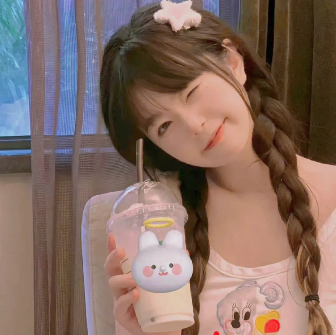 水色站